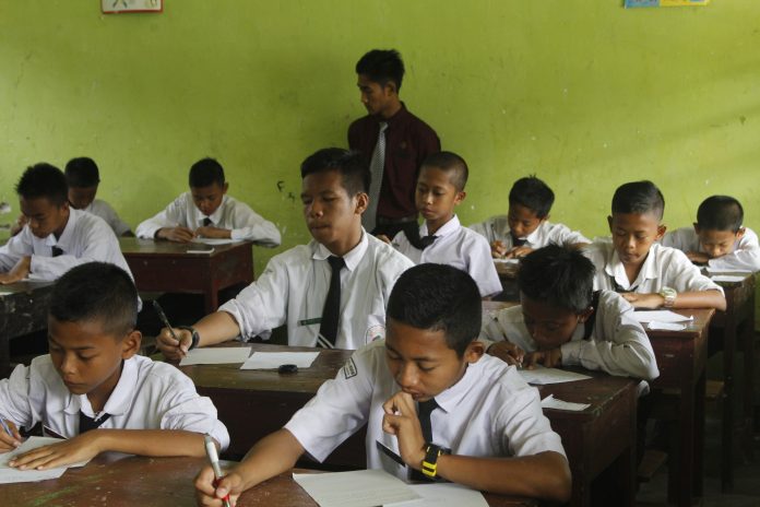 pondok jember , pesantren jember , kiai jember , santri jember , baitul arqom , darussalam gontor , santri gontor