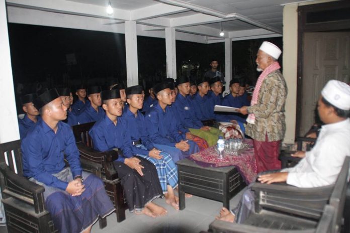 pondok jember , pesantren jember , kiai jember , santri jember , baitul arqom , darussalam gontor , santri gontor 6