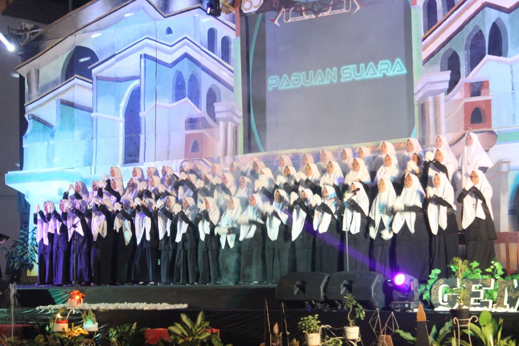 Panggung Gembira Pondok Pesantren Baitul Arqom