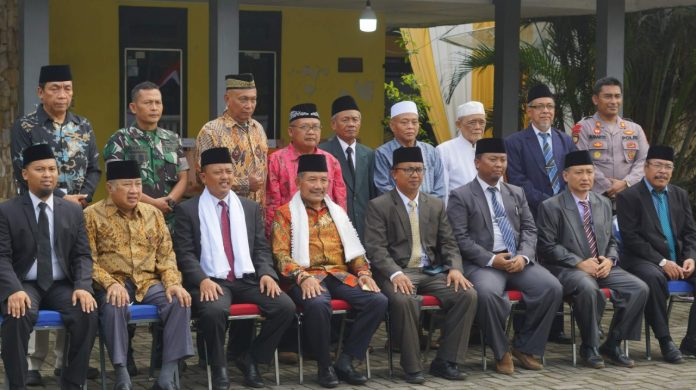 Pondok Pesantren Baitul Arqom Balung Jember