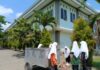 Menerapkan “An-Nadhofatu Minal Iman” Melalui Piket Pondok