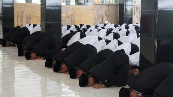 Sujud Syukur Pesantren Jember
