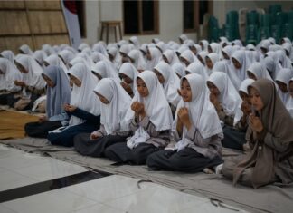 Pentingnya Menuntut Ilmu dalam Islam bagi Generasi Muda