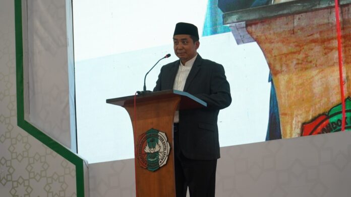 KH. Anang Rikza Masyhadi, Ph.D Menginspirasi Ribuan Santri dan Alumni Pondok Pesantren Baitul Arqom Jember